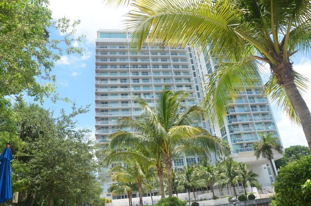 Riviera Apartments At Marina & Tower Miami Exterior foto